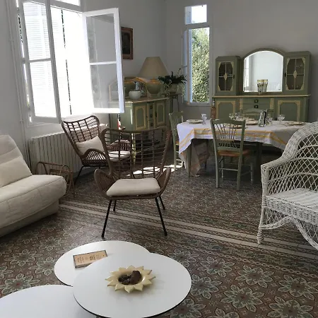 Des Annees 30 Villa